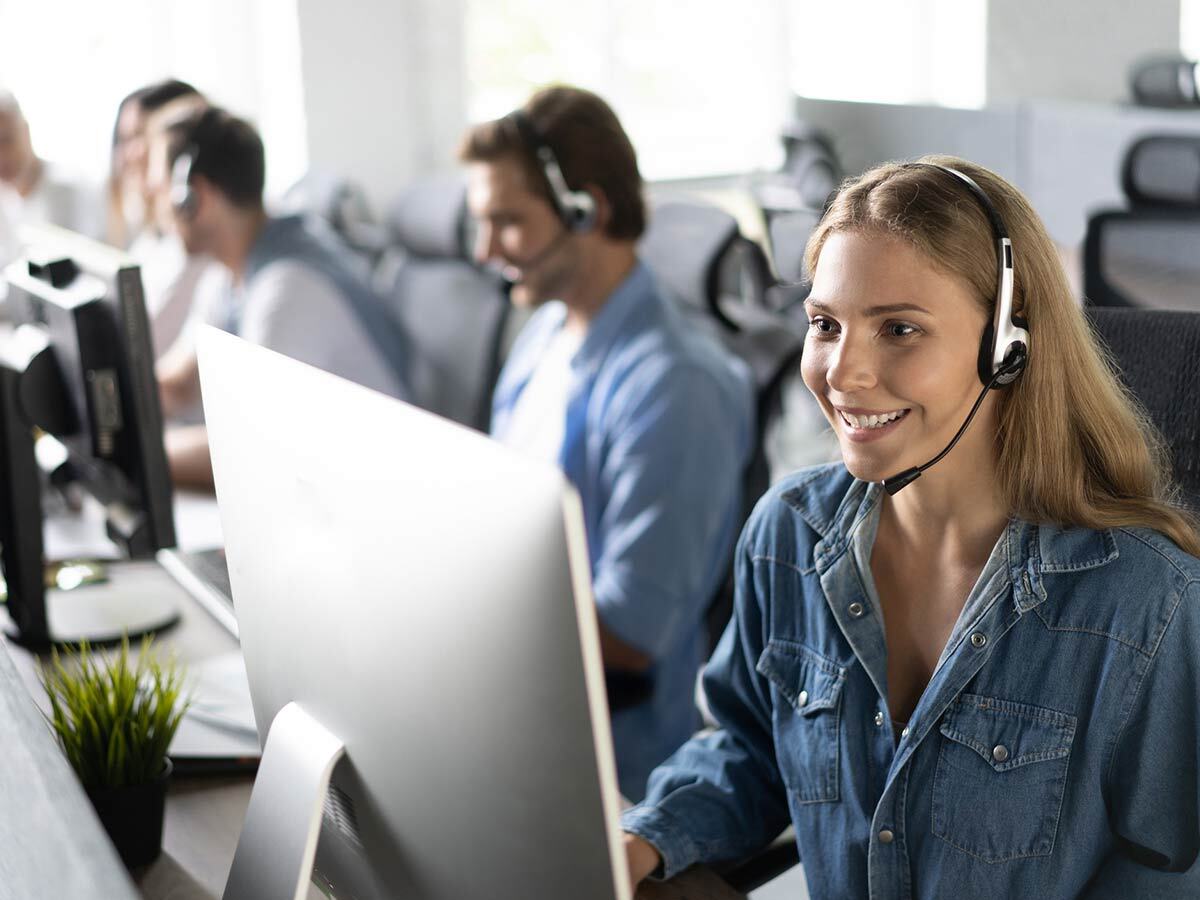 Contact Center Efficiency & Performance: Setting New Standards with Workforce Analytics