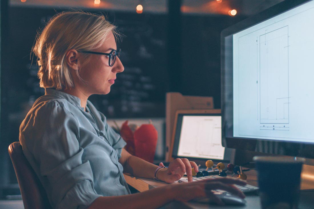An employee working during their flexible work schedule.